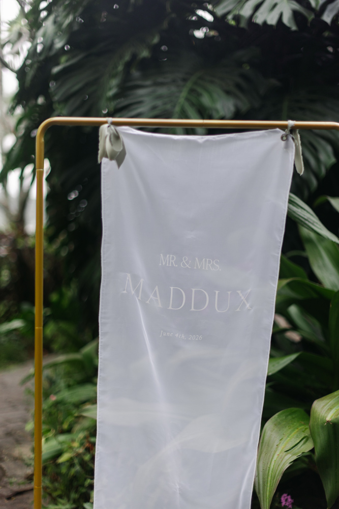 Custom Mr. and Mrs. wedding banner